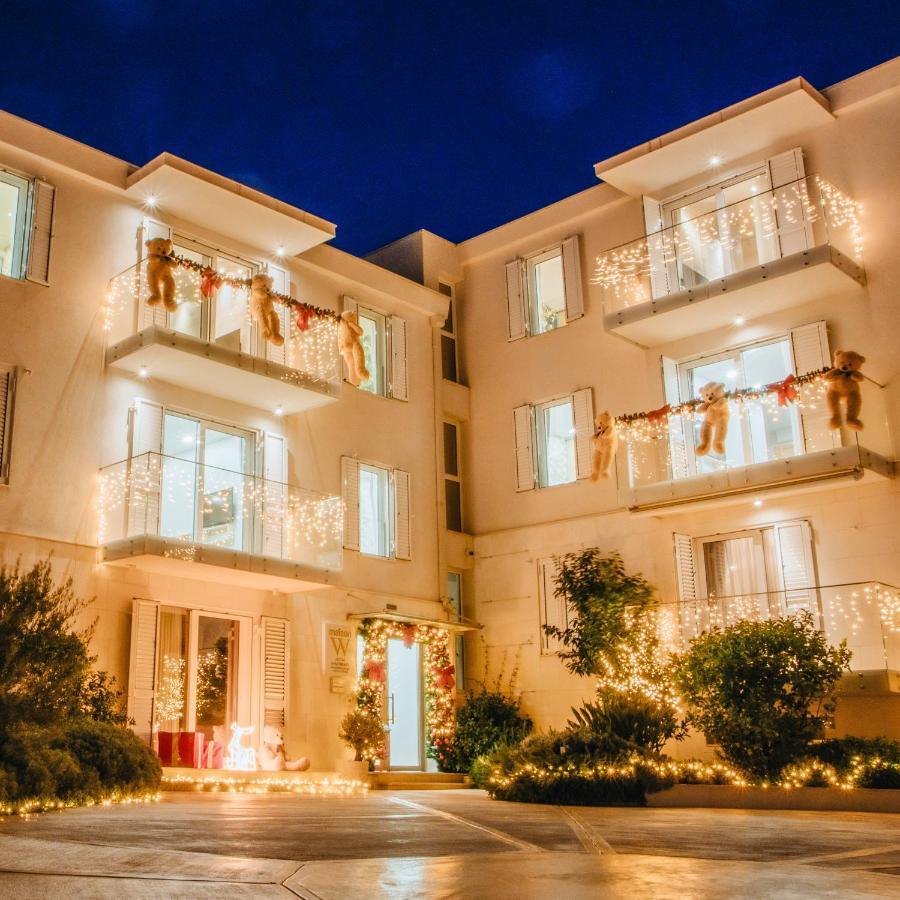Maison W Kotor Bagian luar foto